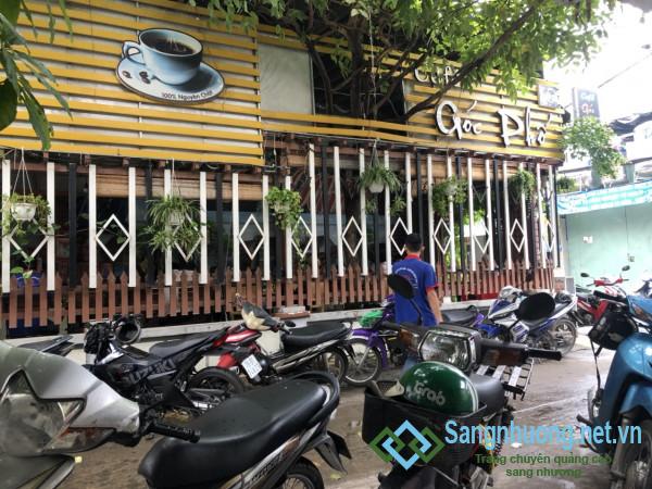 Sang quán cafe