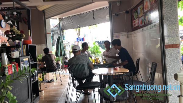 Sang quán cafe