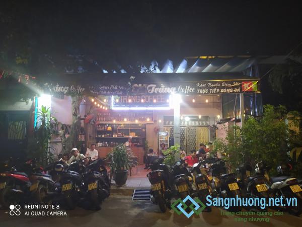 Sang nhanh quán cafe nằm khu dân cư đông, trung tâm quận Gò Vấp.