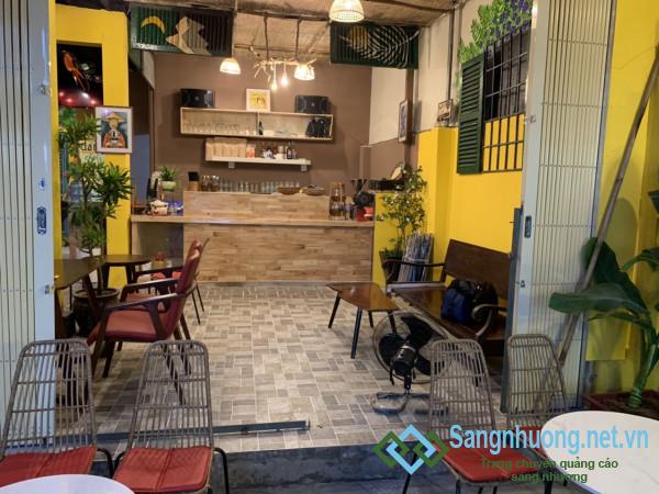 Sang quán cafe