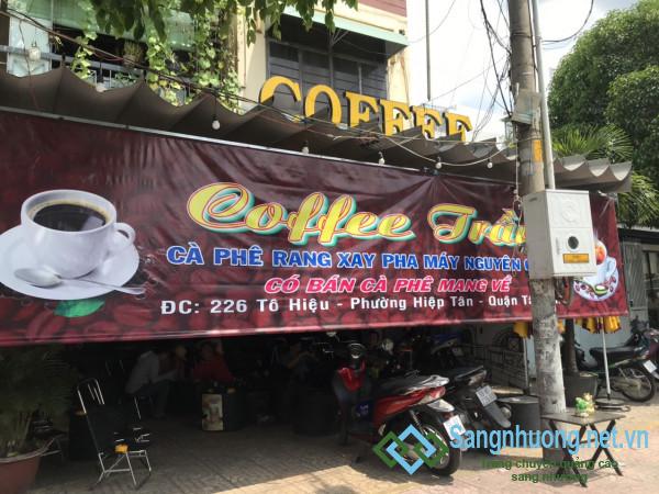 Sang quán cafe