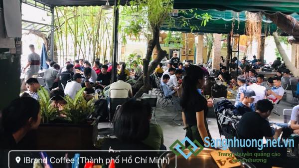 Sang nhanh quán cafe 2 mặt tiền, sân vườn rộng lớn, nằm trong khu dân cư đông đúc, trung tâm thành phố.