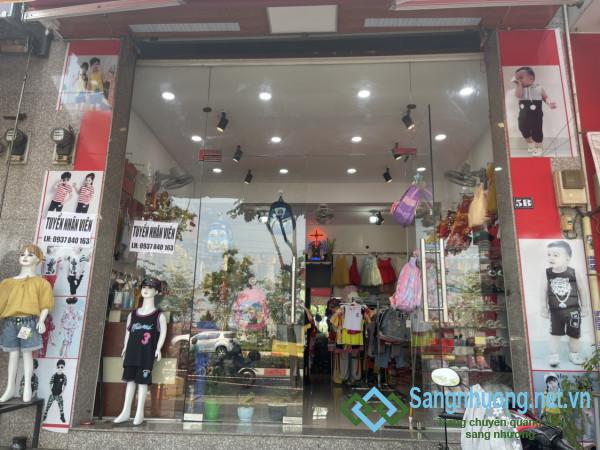 Sang nhượng shop quần áo trẻ em nằm mặt tiền đường Phạm Văn Đồng, Thành phố Thủ Đức.