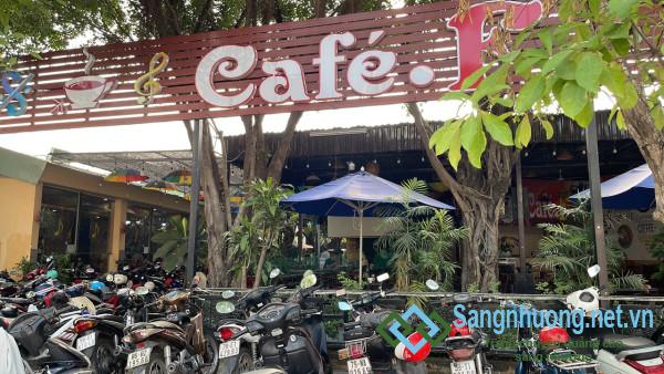 Sang nhượng quán cafe sân vườn 1000m2, nằm ở khu dân cư Vĩnh Lộc, quận Bình Tân.