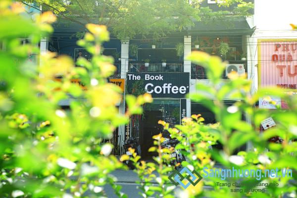 Sang nhượng quán cafe đối diện trường Đại học Thủ Dầu Một.