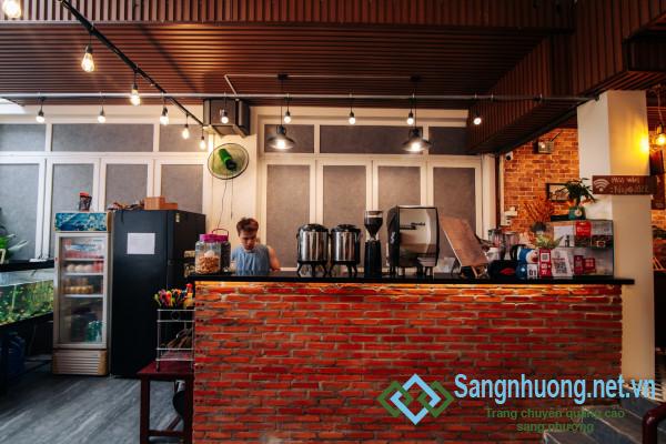 Sang quán cafe