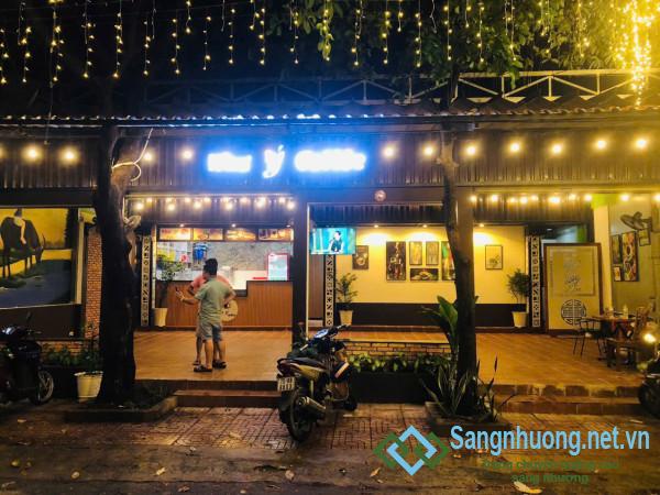 Sang Nhượng Quán Cà Phê Ở Trung Tâm Quận 12