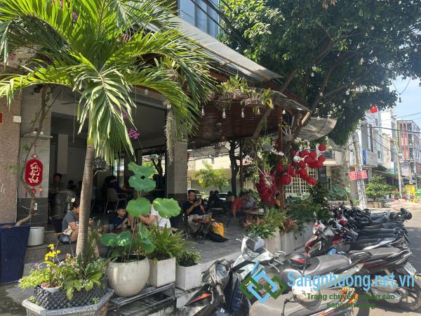 Sang quán cafe
