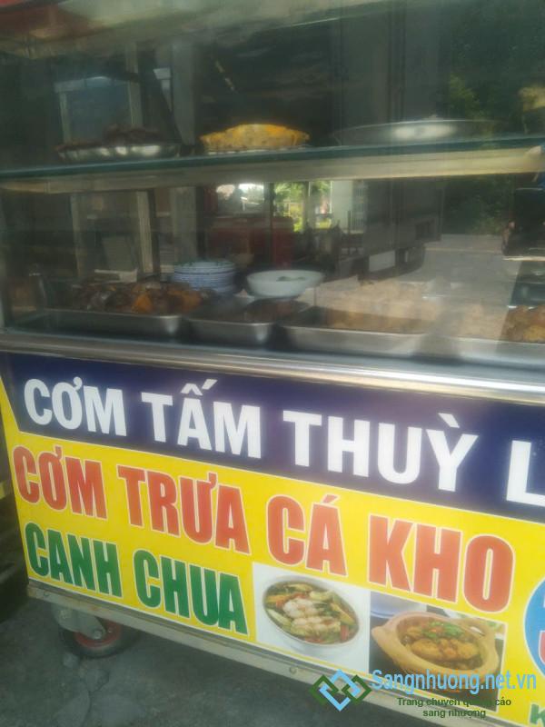 Sang quán cơm
