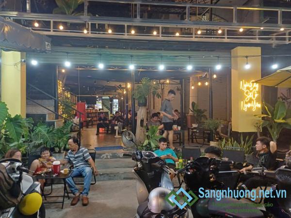 Sang quán cafe