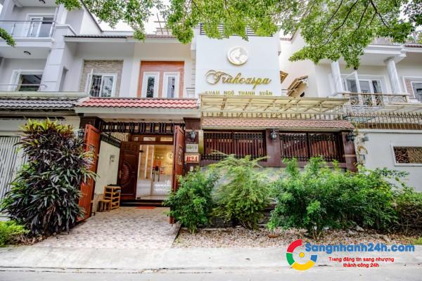 Cần sang spa view cực đẹp, xung quanh không gian xanh, nằm trong khu biệt thự quân đội, xung quanh là 10 block chung cư K26, đường Phan Văn Trị, phường 7, quận Gò Vấp.  