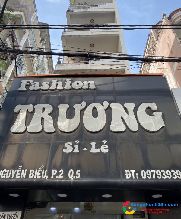 Sang shop nguyên căn 2 mặt tiền, khu dân cư đông đúc.